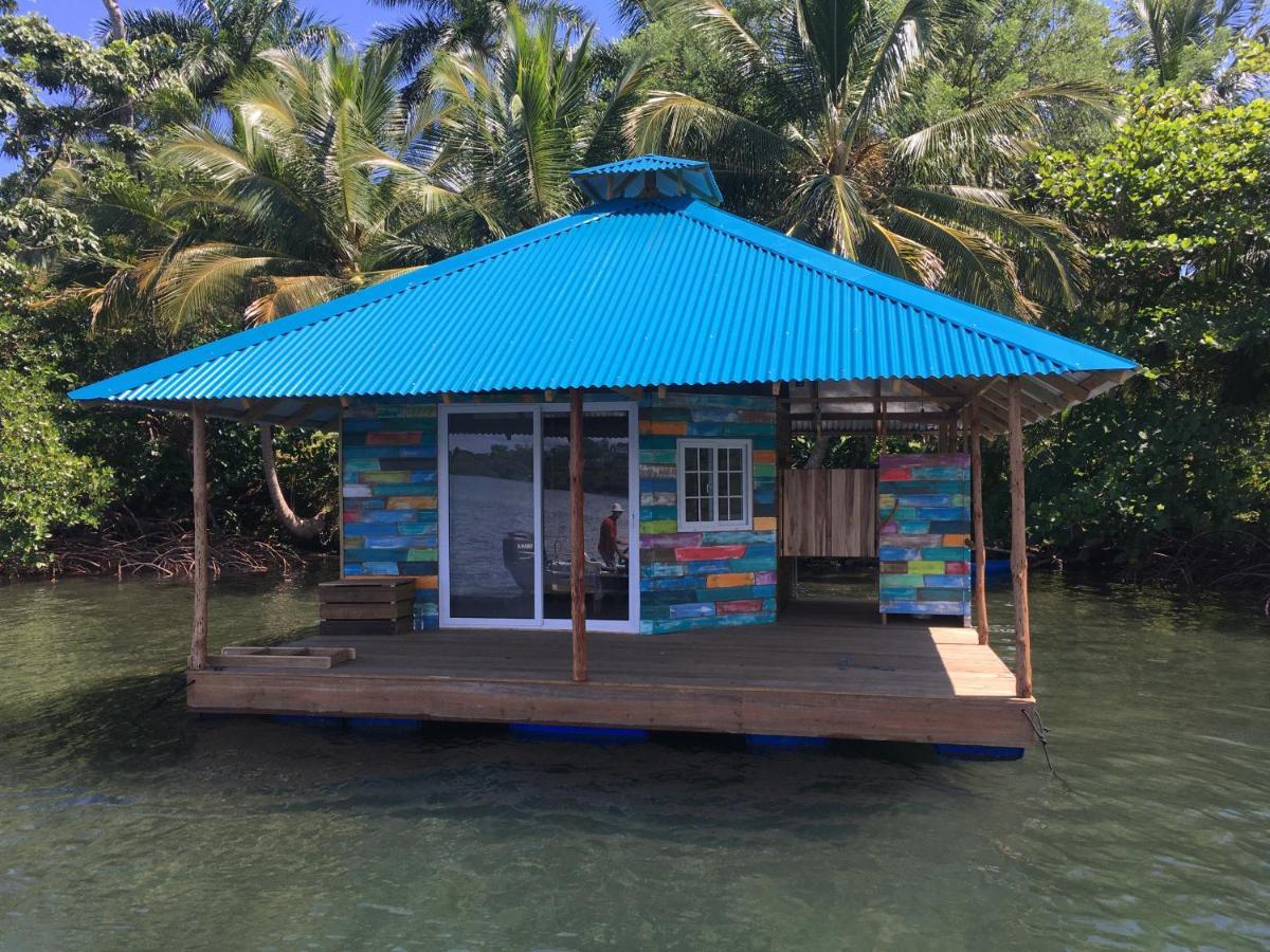 El Toucan Loco Floating Lodges Tierra Oscura Buitenkant foto